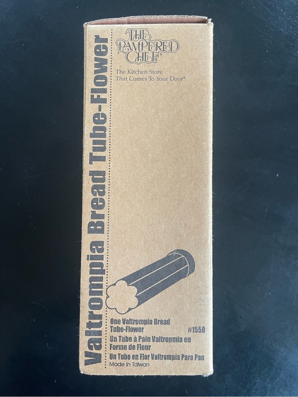 The Pampered Chef Valtrompia Flower Bread Tube
